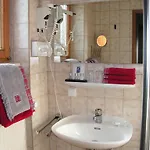 Hotell Garni Haus Alpine - Chiemgau Karte Inkl 3*