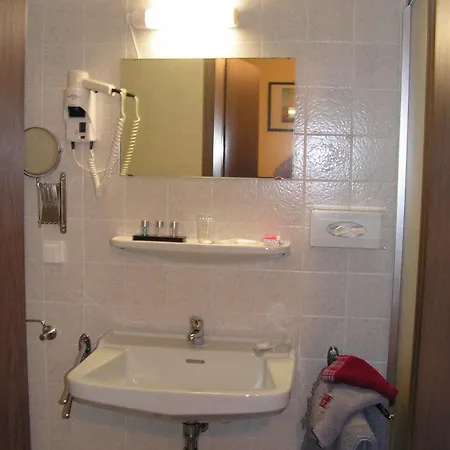 Garni Haus Alpine Hotel 3*